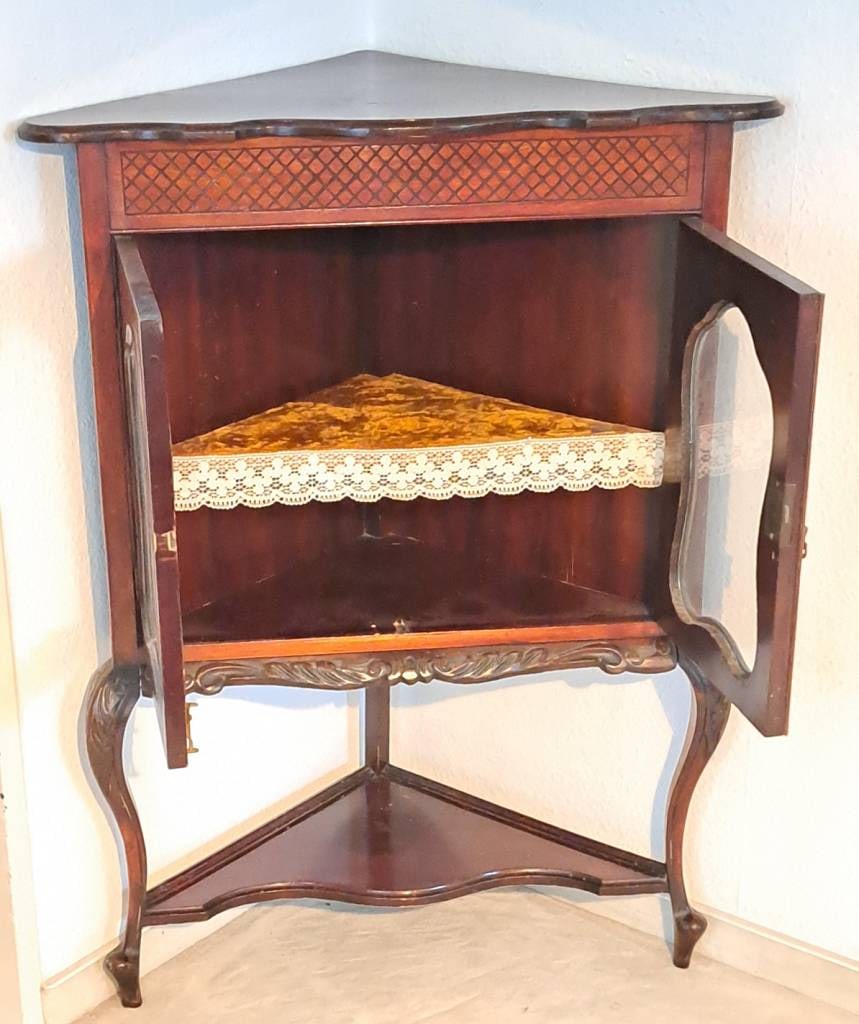 Antiker Eck Vitrinenschrank (1 of 8)