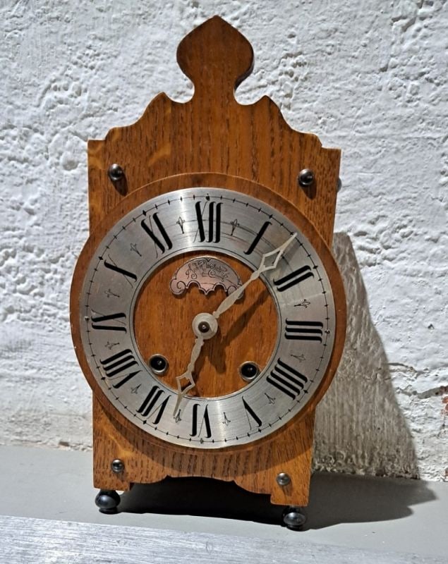 VintageTischuhr (1 of 1)