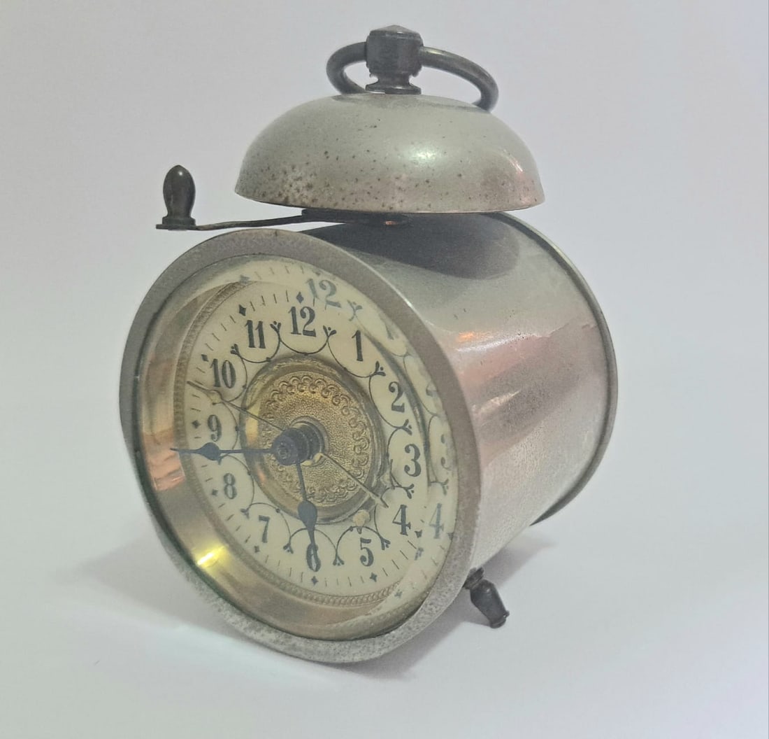 Antiker Wecker: Alter Wecker, Metall, Glocke freistehend, Ø ca. 6cm, funktionstüchtig Interne Nummer A0171300112