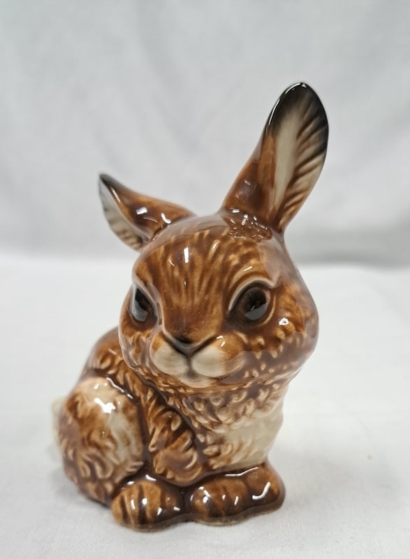 Vintage Goebel Hase: Goebel Porzellan Hase, 50er Jahre, Maße ca. 9 x 8 x 5,5cm, unbest. Sammlerstücke Interne Nummer A0171300002