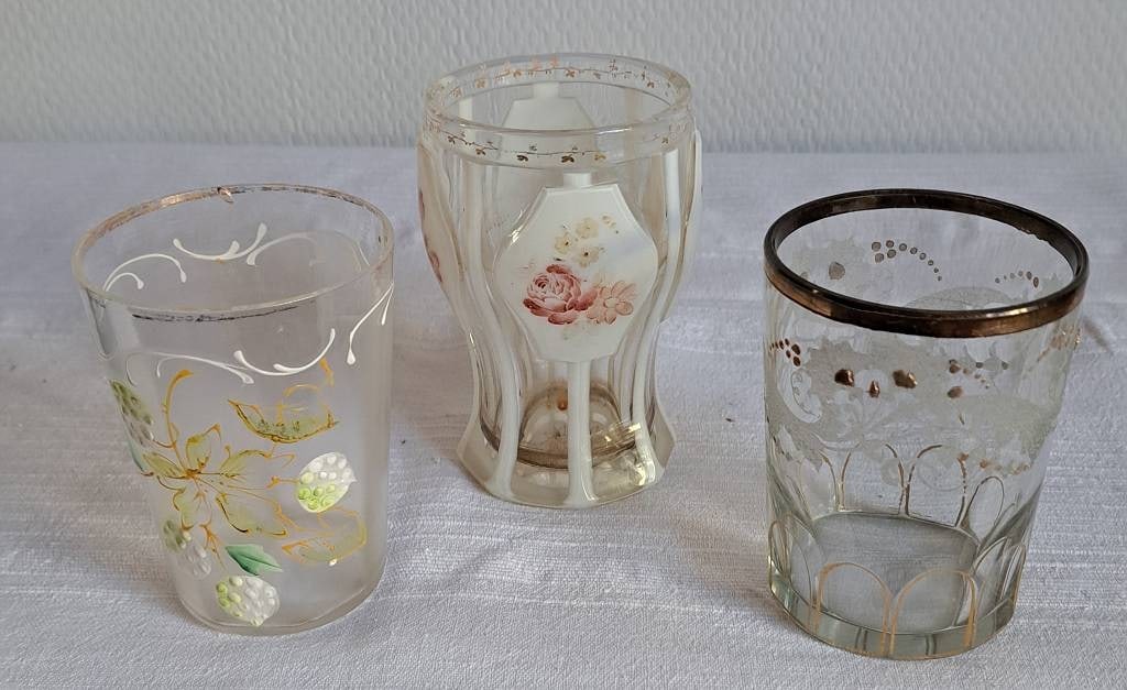 Drei antike Gläser 19. Jh (1 of 1)