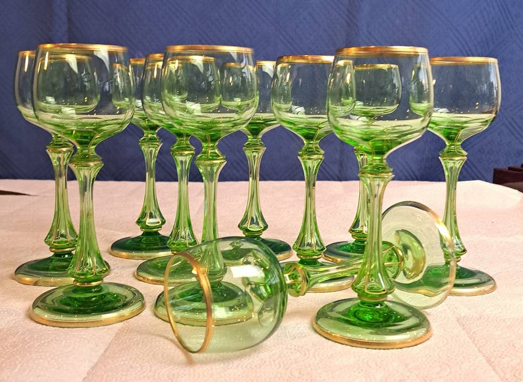 Neun antike Weingläser - 4