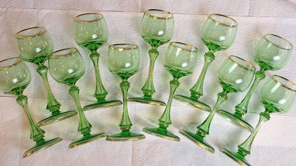 Neun antike Weingläser - 5