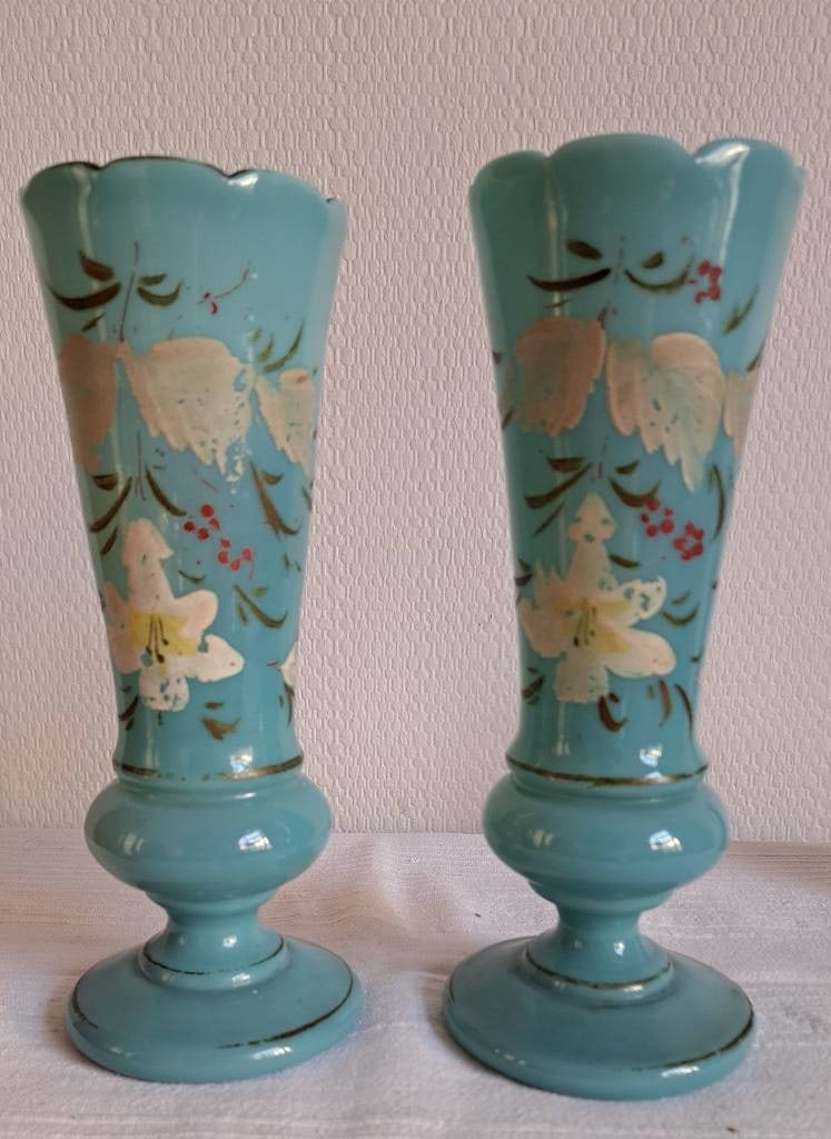 Zwei blaue Jugendstil Opalin Glasvasen (1 of 1)