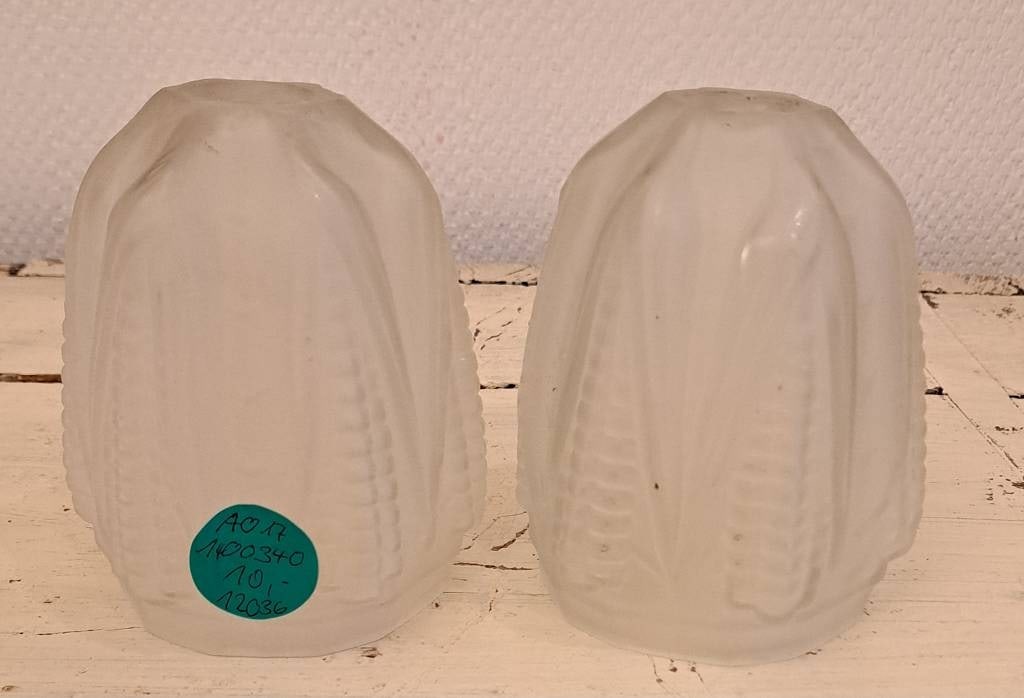 Paar Jugendstil Lampenschirme: Paar Jugendstil Lampenschirme, Höhe ca. 13cm, Ø Öffnung ca. 9cm, Öffnung Fassung Øca. 3cm, unbest. Sammlerstücke Interne Nummer A0171400340
