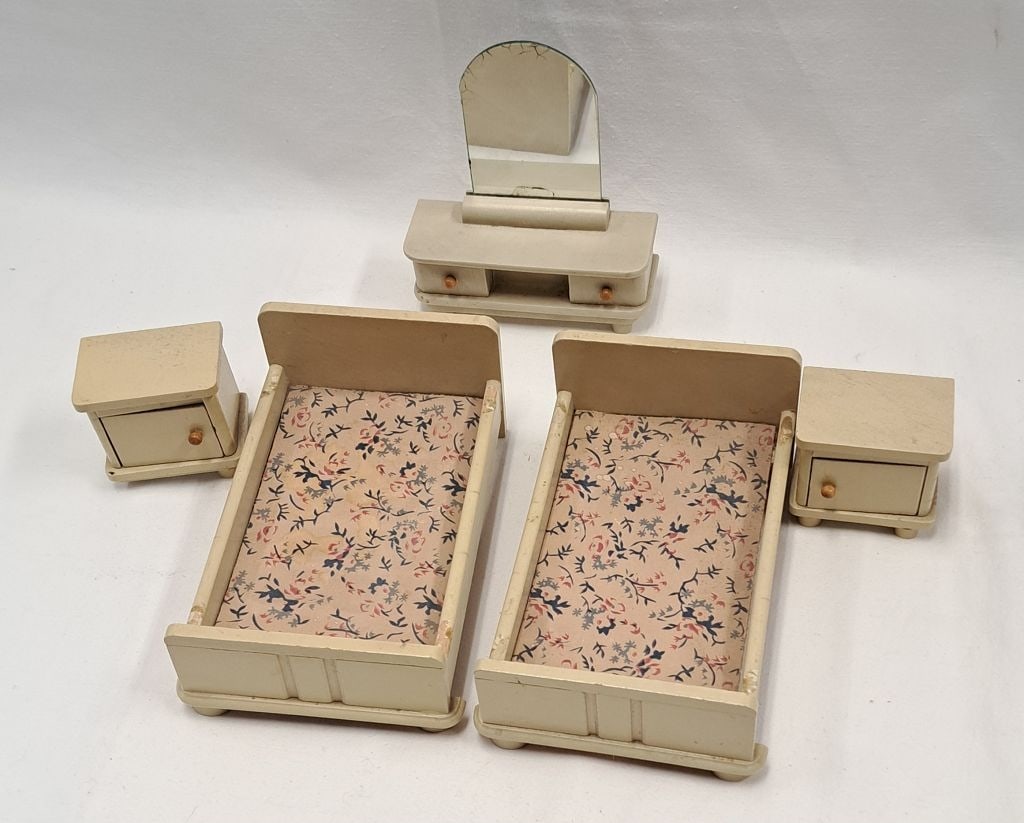 Antikes Puppenstuben Schlafzimmer (1 of 1)