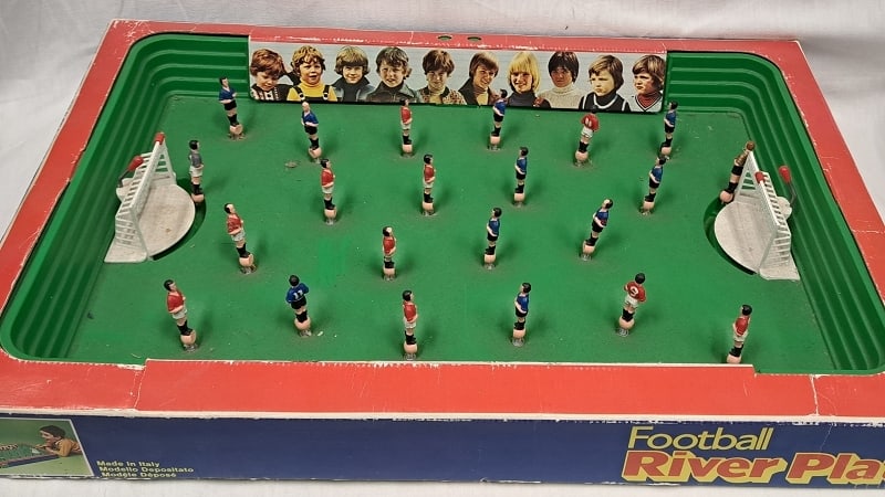 Vintage Subbuteo Tischfußball (1 of 2)