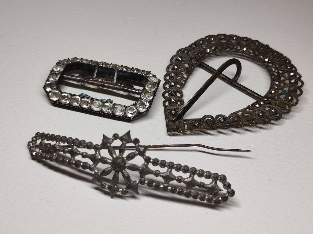 Antike franz. Gürtelschnallen 19. Jh. (1 of 2)