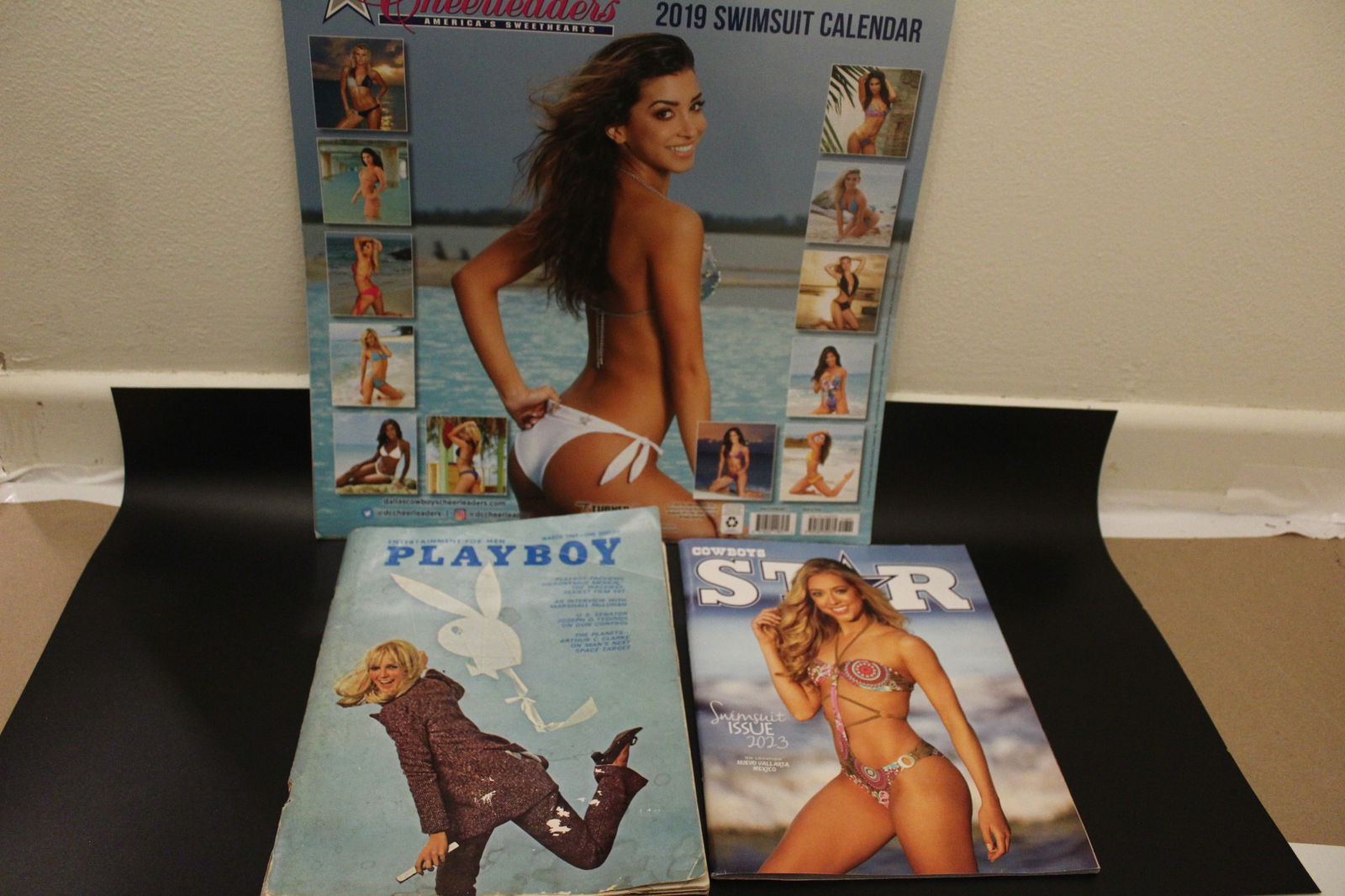 Lot of Adult Entertainment Magazines & Calendars (1 of 7)