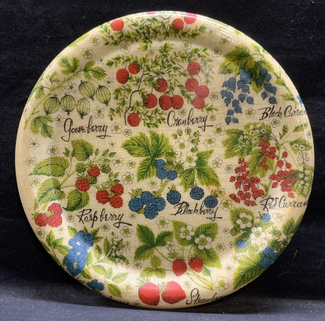 Vintage mid century Artmore round shaped berry tray (1 of 2)