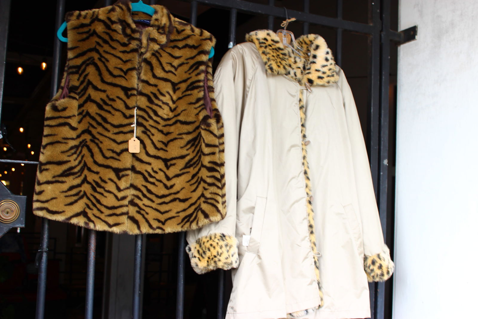 LOT of 2 Animal Print Fur Winter Jackets SIZE L/XL (1 of 10)