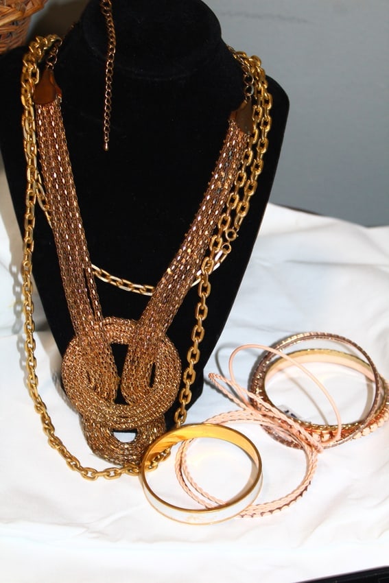 Lot of 2 Gold Necklaces & 8 Bangle Bracelets (1 of 3)