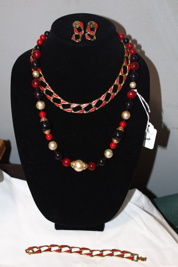 4 Piece Red Gold Jewelry Set (1 of 1)