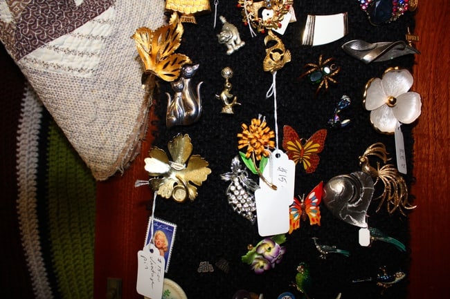 Lot of Misc. Brooches and Pins (1 of 4)