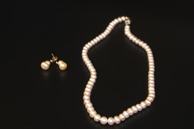 Pink Pearl Necklace & Earring Set (1 of 3)
