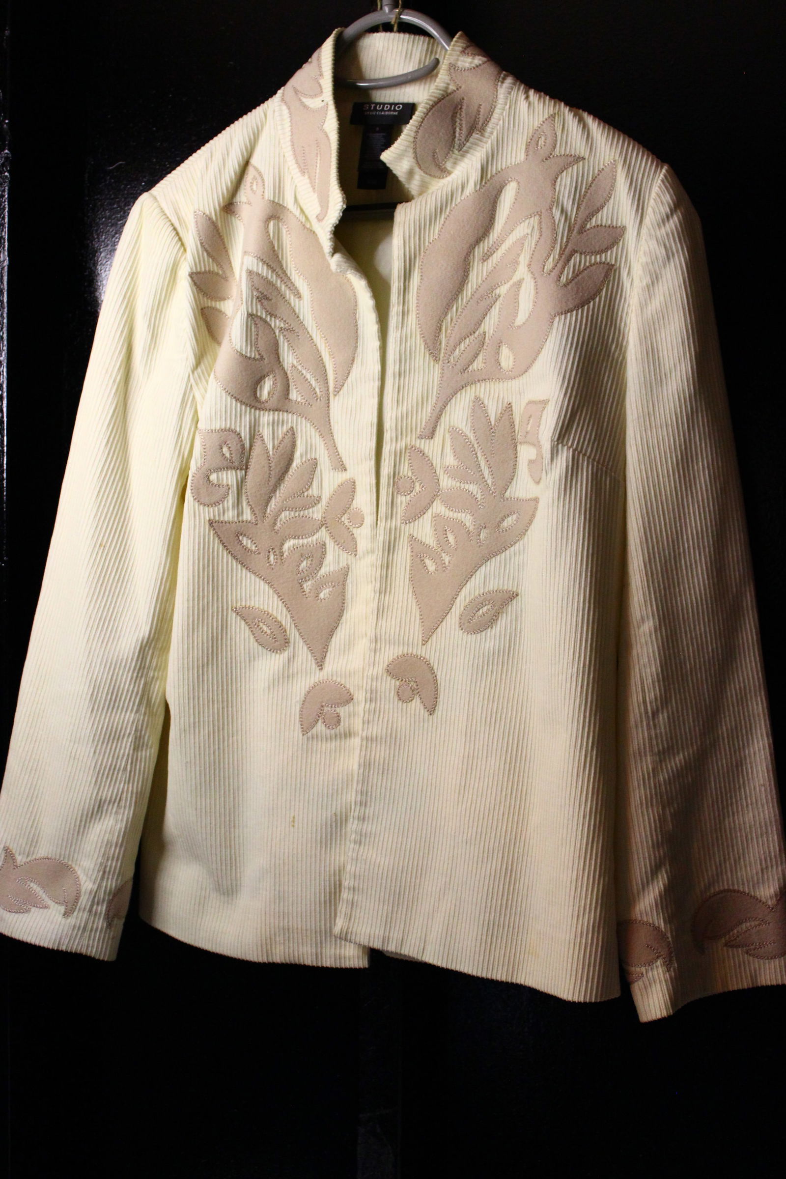 Studio by Liz Claiborne Western Corduroy Jacket Cream SIZE 8 & Rhinestone Tank (1 of 3)