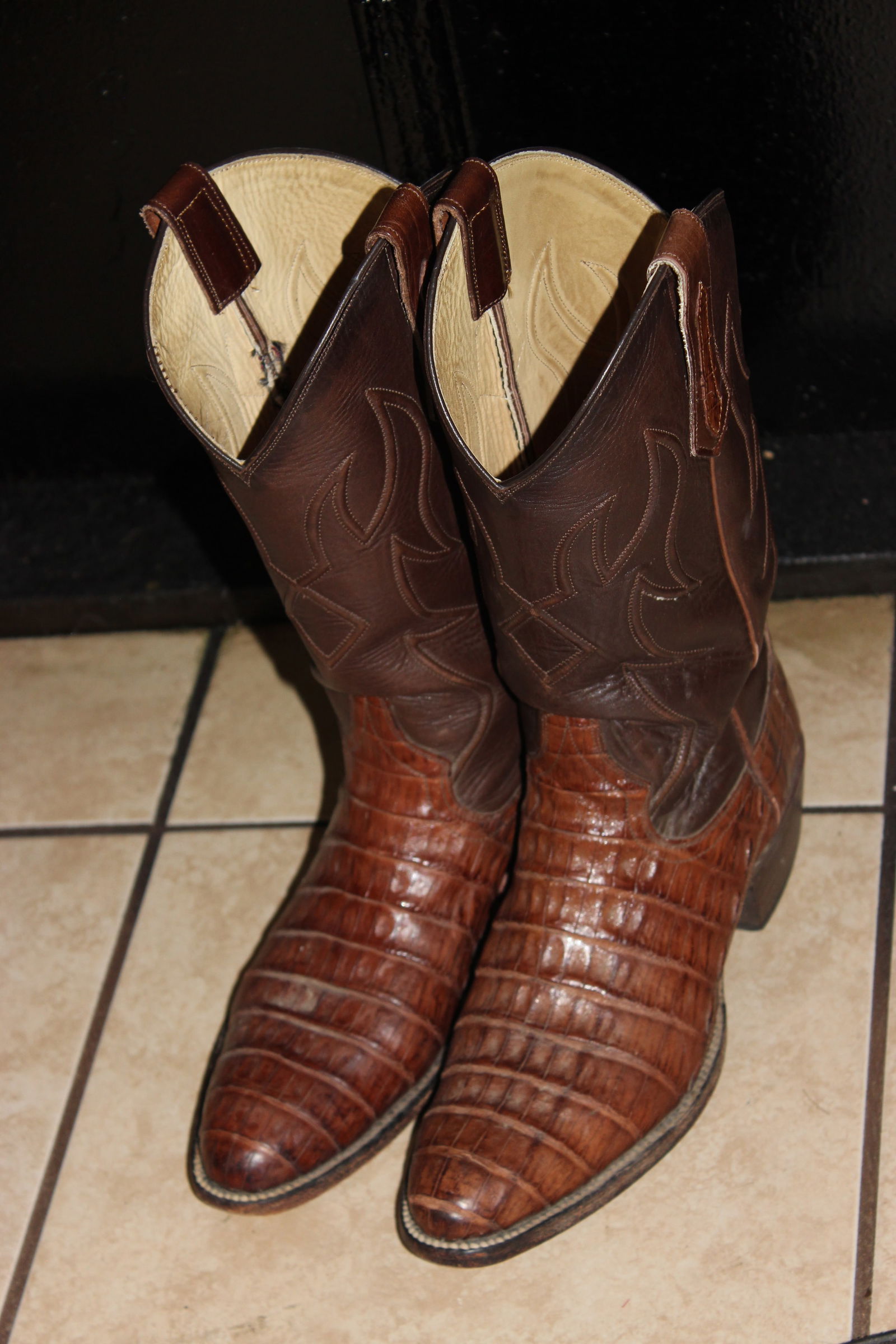 Custom Made Cowboy Boots with Embroidered Initials SLW Size Unknown (1 of 4)