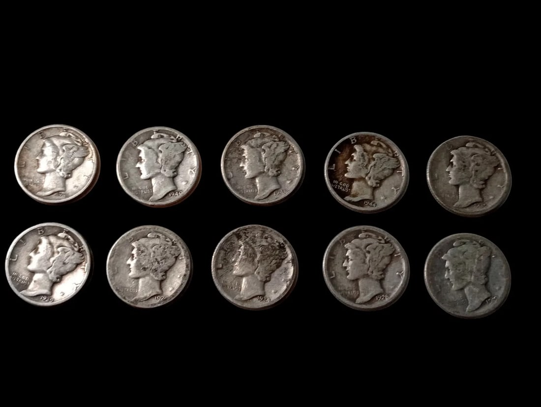 Lot of 10 Random silver Dimes (1 of 1)