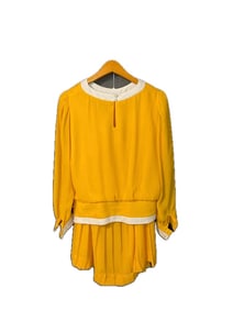 Liz Roberts Yellow Keyhole Neck Pleated Skirt Set SIZE 10