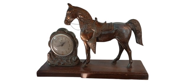 Pot Metal horse on Wood Base