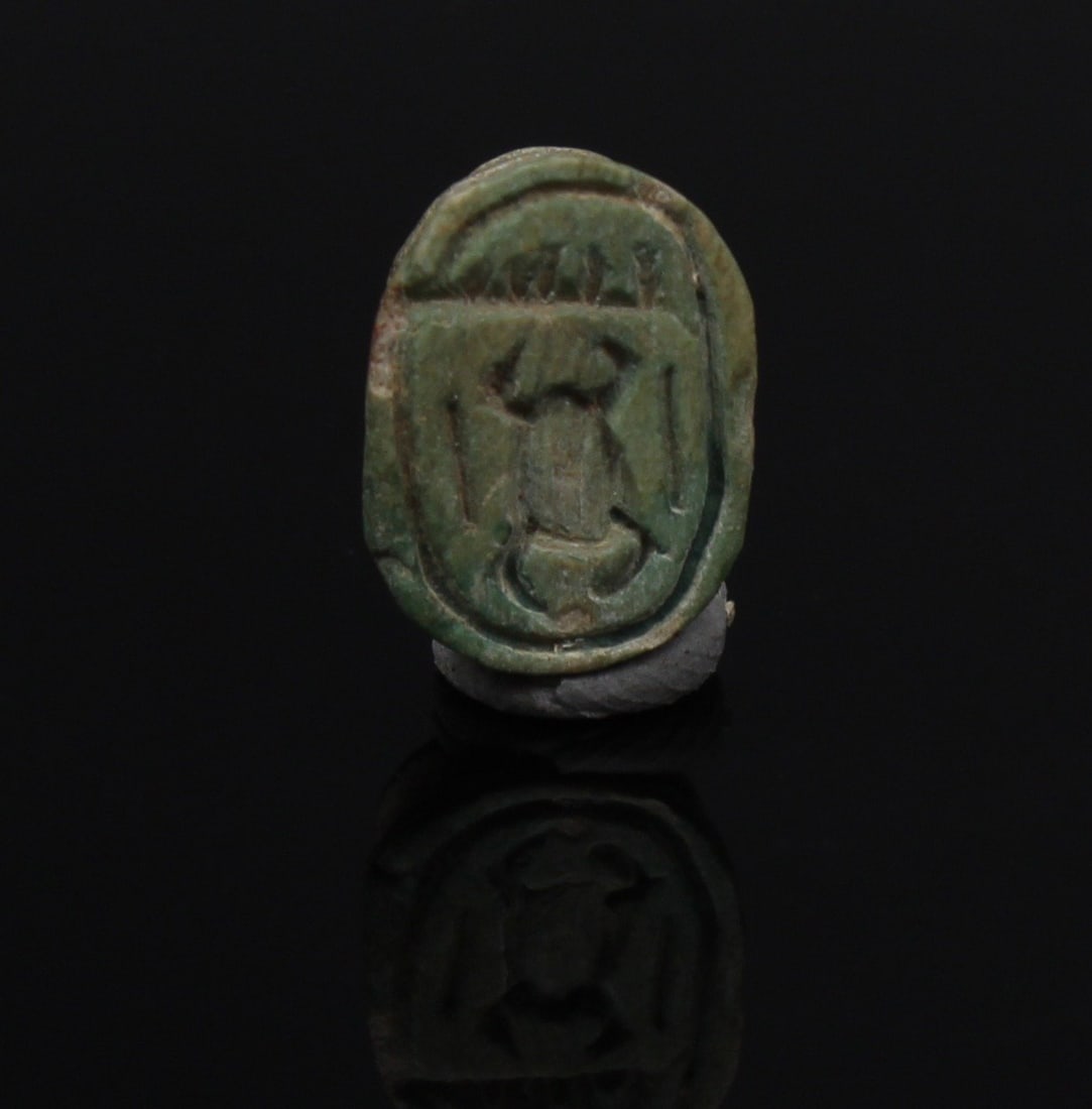 Egyptian scarab with kheper-beetle, men-sign, corrupted reading for “Men-kheper?? = (1 of 5)