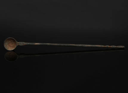 Roman medical instrument, spoon probe (cyathiscomele): ITEM: Medical instrument, spoon probe (cyathiscomele) MATERIAL: Bronze CULTURE: Roman PERIOD: 1st - 3rd Century A.D DIMENSIONS: 145 mm x 16 mm CONDITION: Good condition PROVENANCE: Ex English private