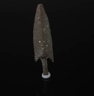 Seleucid arrowhead with emblem of Antiochos VII Sidetes: ITEM: Arrowhead with emblem of Antiochos VII Sidetes MATERIAL: Bronze CULTURE: Seleucid Empire PERIOD: Battle against the Hasmoneans, 138 B.C DIMENSIONS: 56 mm x 14 mm CONDITION: Good condition