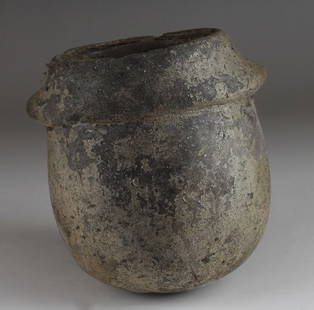 Etruscan urn, Ex MUSEUM: ITEM: Urn MATERIAL: Pottery CULTURE: Etruria PERIOD: 6th - 5th Century B.C DIMENSIONS: 100 mm x 100 mm CONDITION: Good condition PROVENANCE: Ex Museum Exhibiton of the Arbeitsgruppe für Biblische