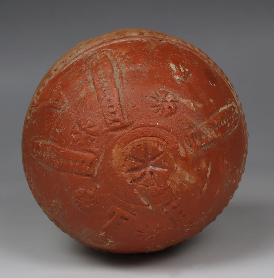 Greek Megarian bowl with floral decoration (1 of 6)