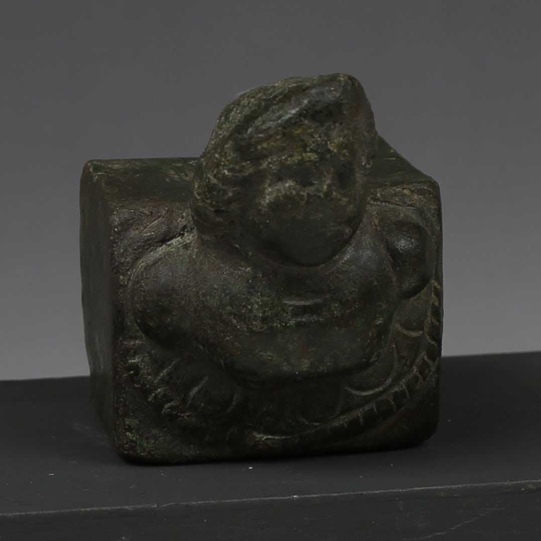 Roman bust of a boy applique (wagon or furniture) (1 of 7)