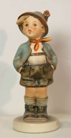 vintage Goebel Hummel figurine