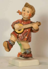 vintage Goebel Hummel figurine