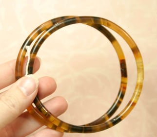 vintage estate jewelry: pair Lucite bracelets