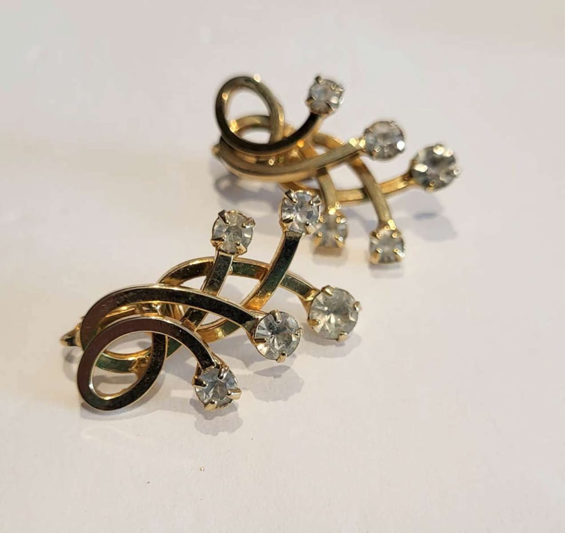 vintage estate jewelry: rhinestone earrings (1 of 5)