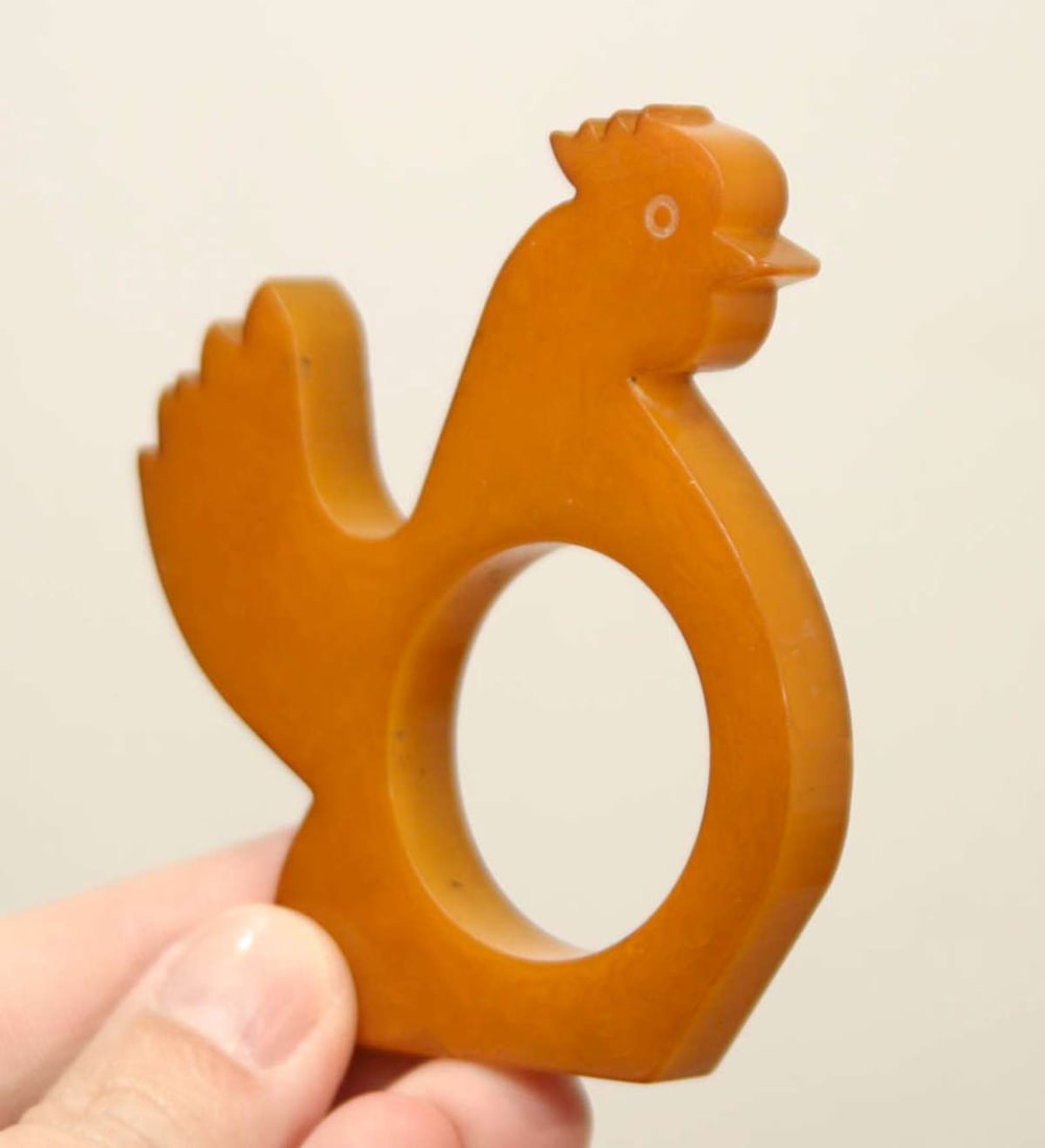 antique Bakelite napkin ring (1 of 4)