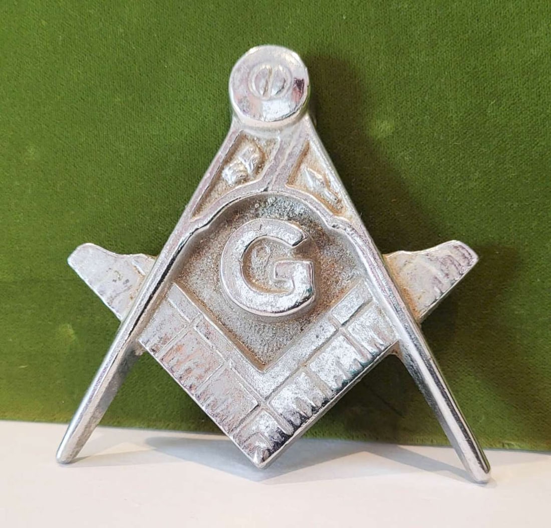 vintage metal Masonic sign (1 of 5)