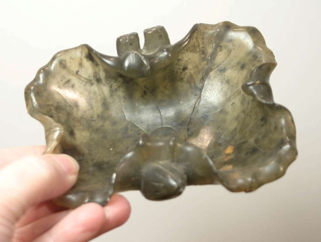 antique Asian Jade carved brush dish (1 of 9)