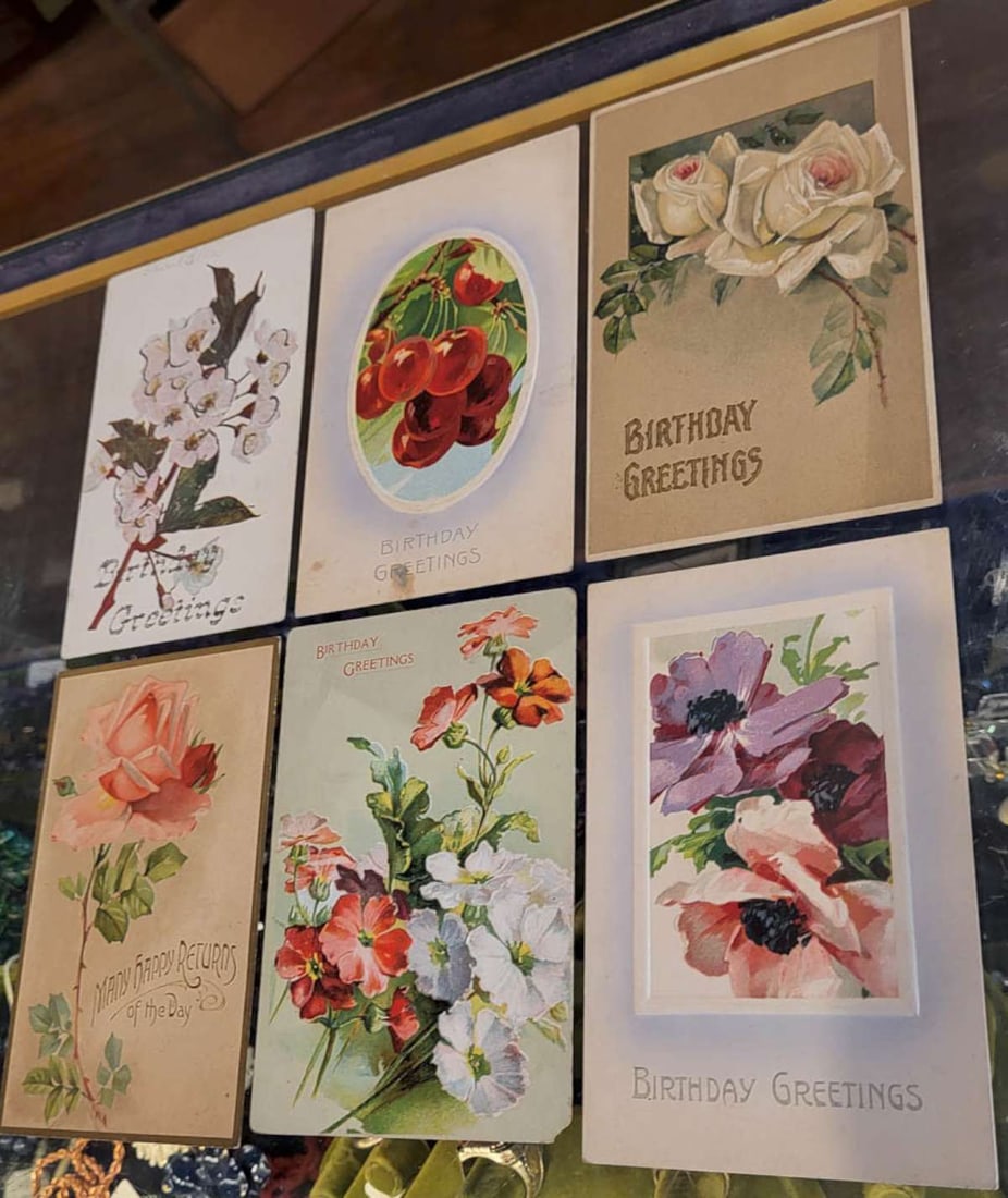 set antique postcards happy birthday (1 of 8)