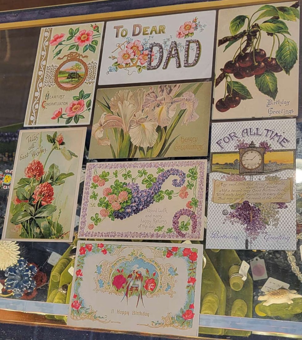 set antique postcards happy birthday (1 of 10)