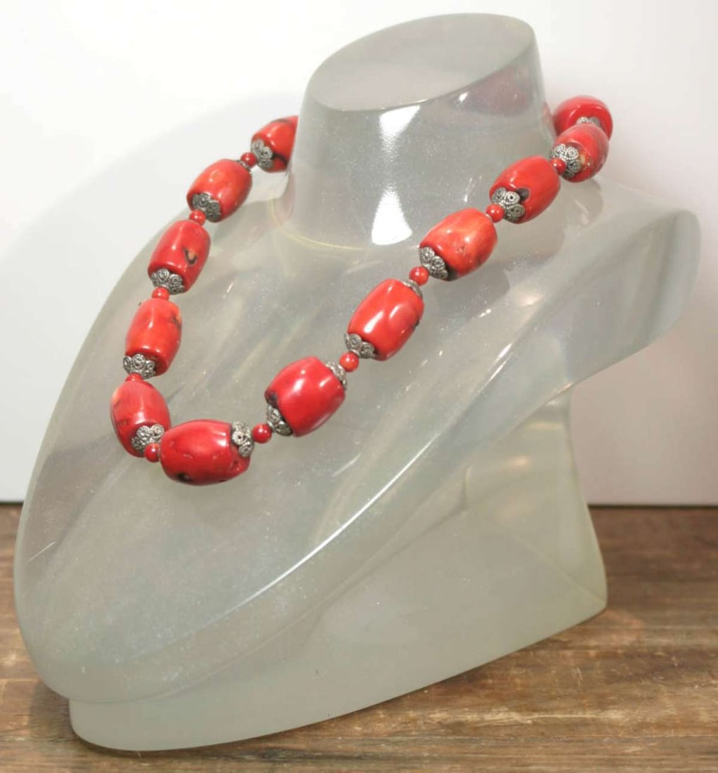 vintage estate jewelry: Jay King necklace: unsigned, but came from the estate with Jay King's blue booklet (so please see all pictures and judge for yourself), this is a fat or chunky faux Coral bead necklace with silver toned