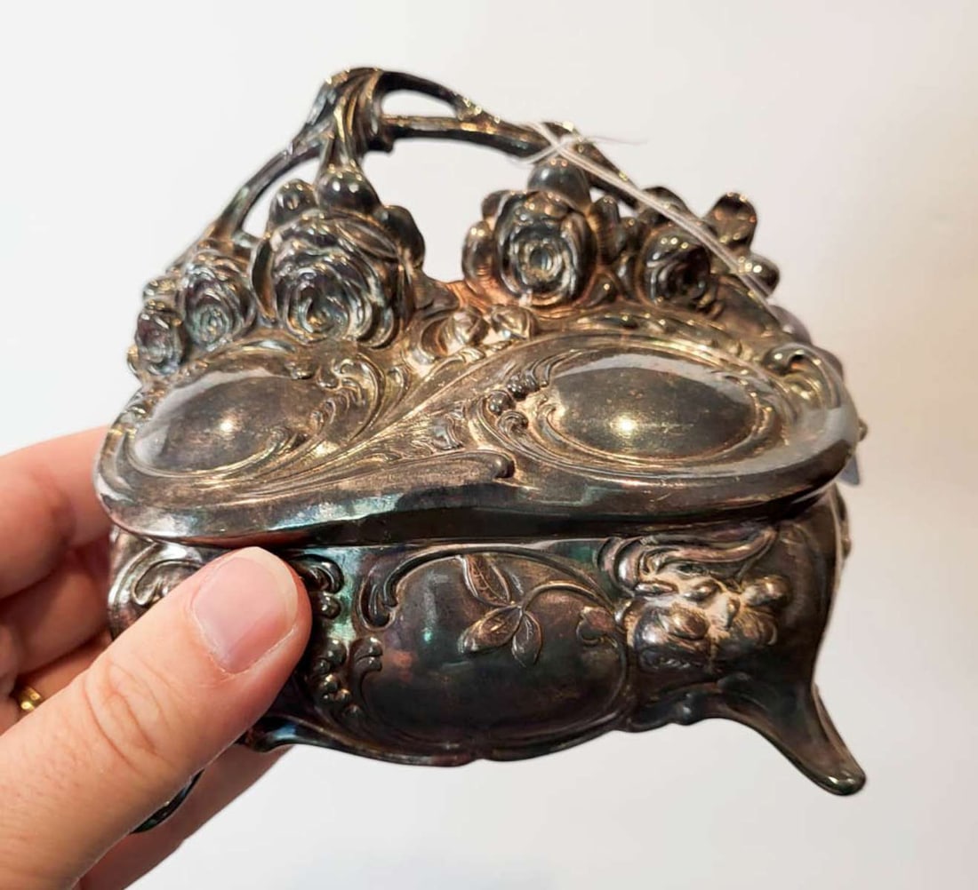antique silverplated jewelry casket (1 of 5)