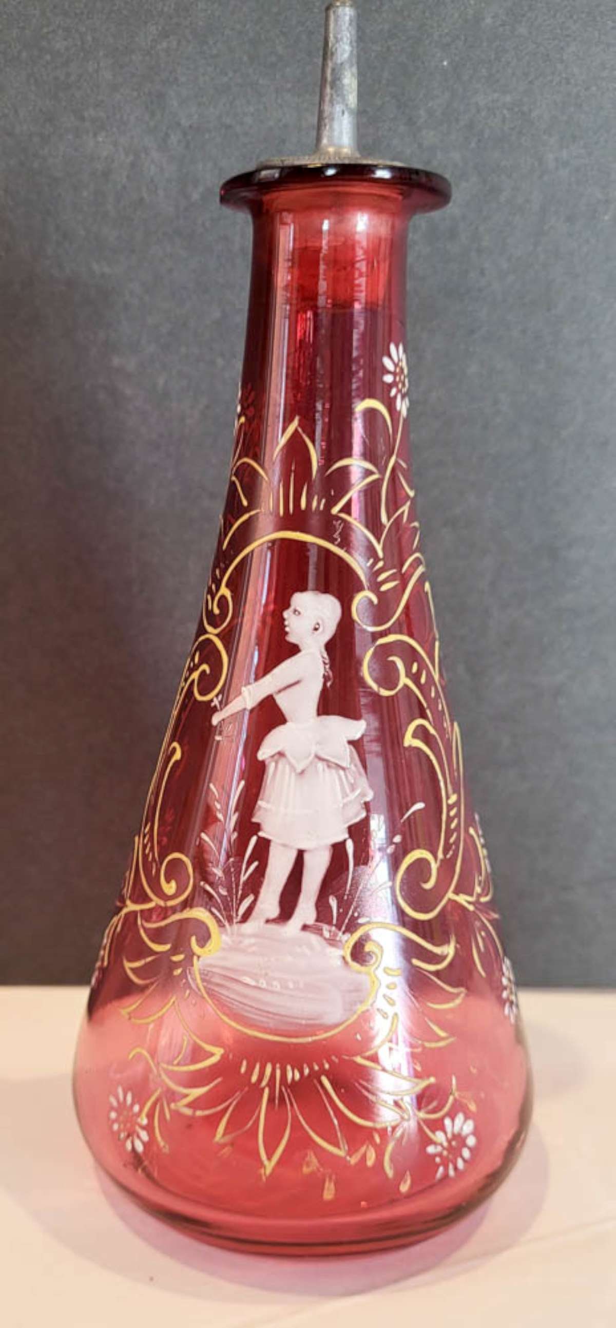 antique barber bottle Mary Gregory design (1 of 8)