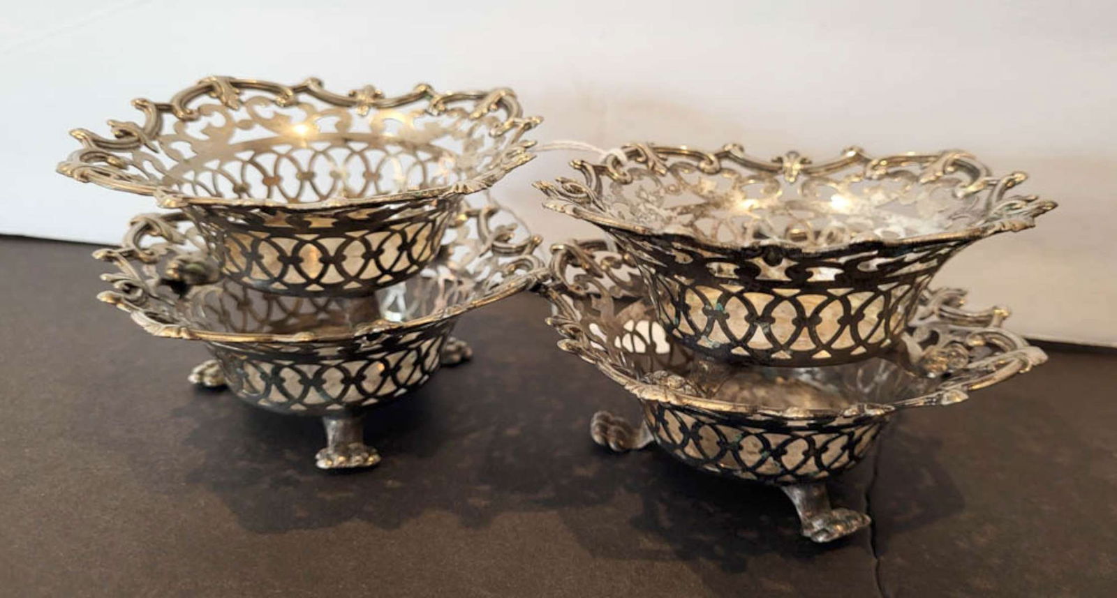 set of 4 silverplated dishes W and C (1 of 7)