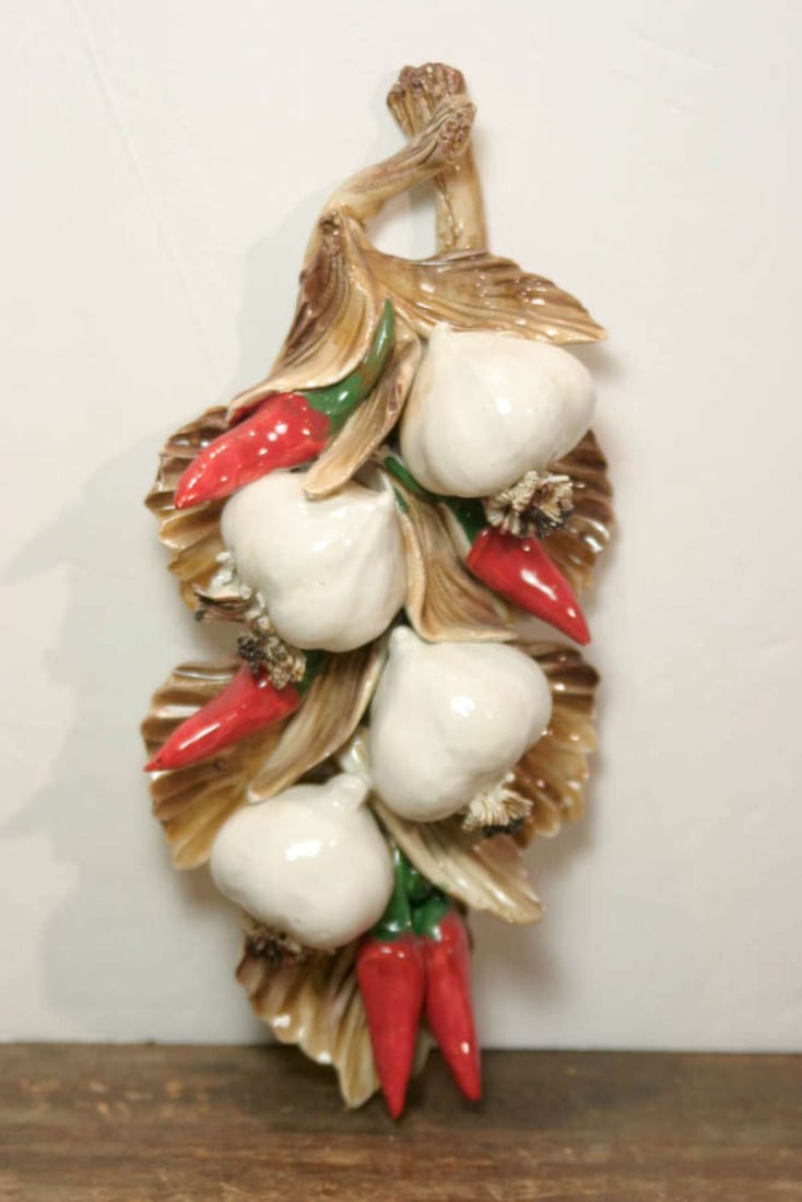 vintage Majolica pottery wall hanging (1 of 10)