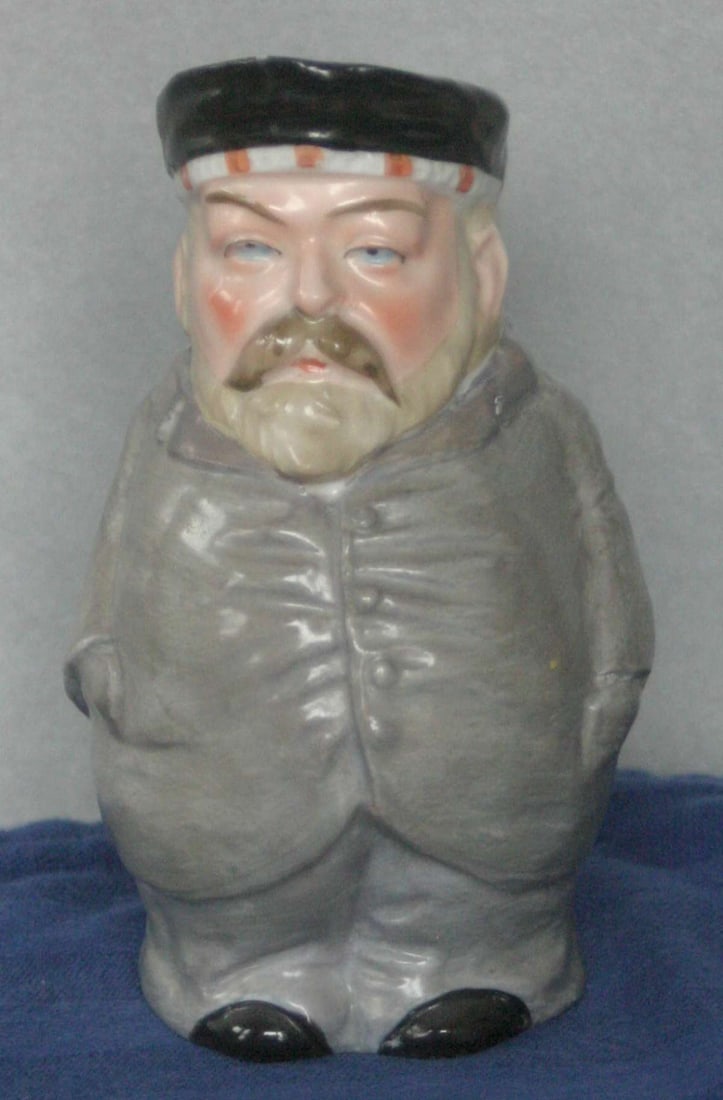 vintage English porcelain Toby jug (1 of 7)