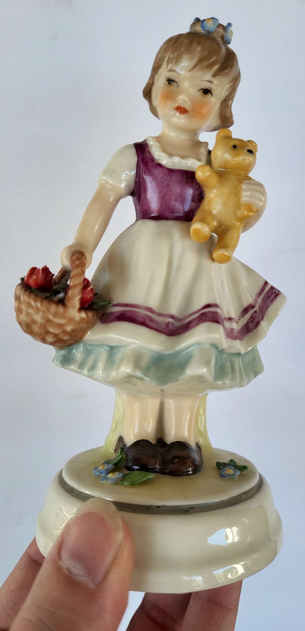 vintage Goebel figural statue First Love (1 of 9)