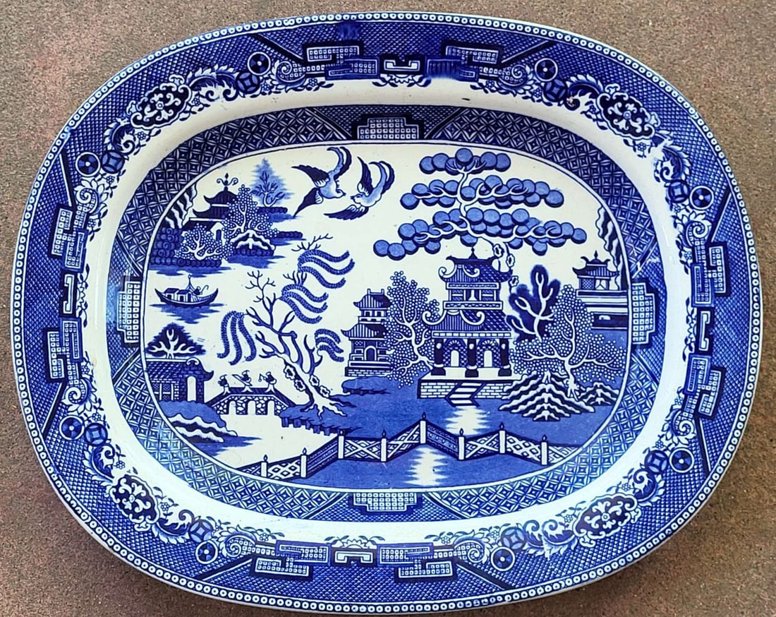 antique English stoneware Blue Willow platter (1 of 7)