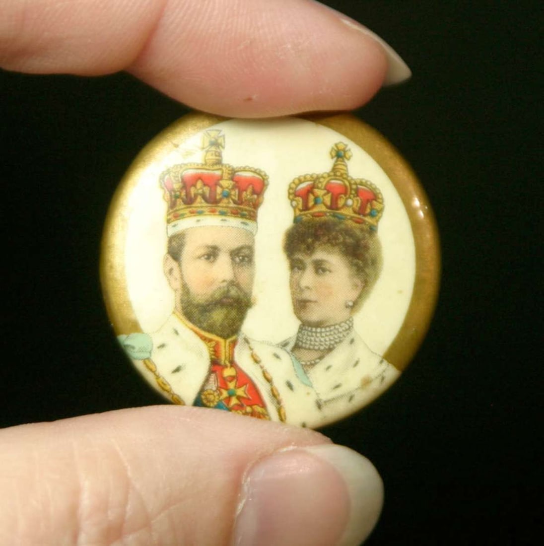 antique English Royal pin or button (1 of 4)