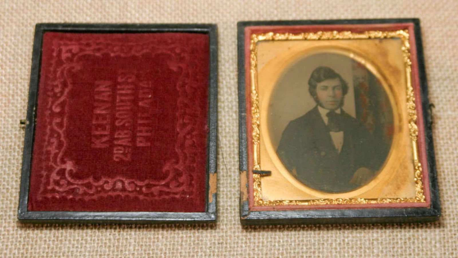 antique Daguerreotype photograph (1 of 7)