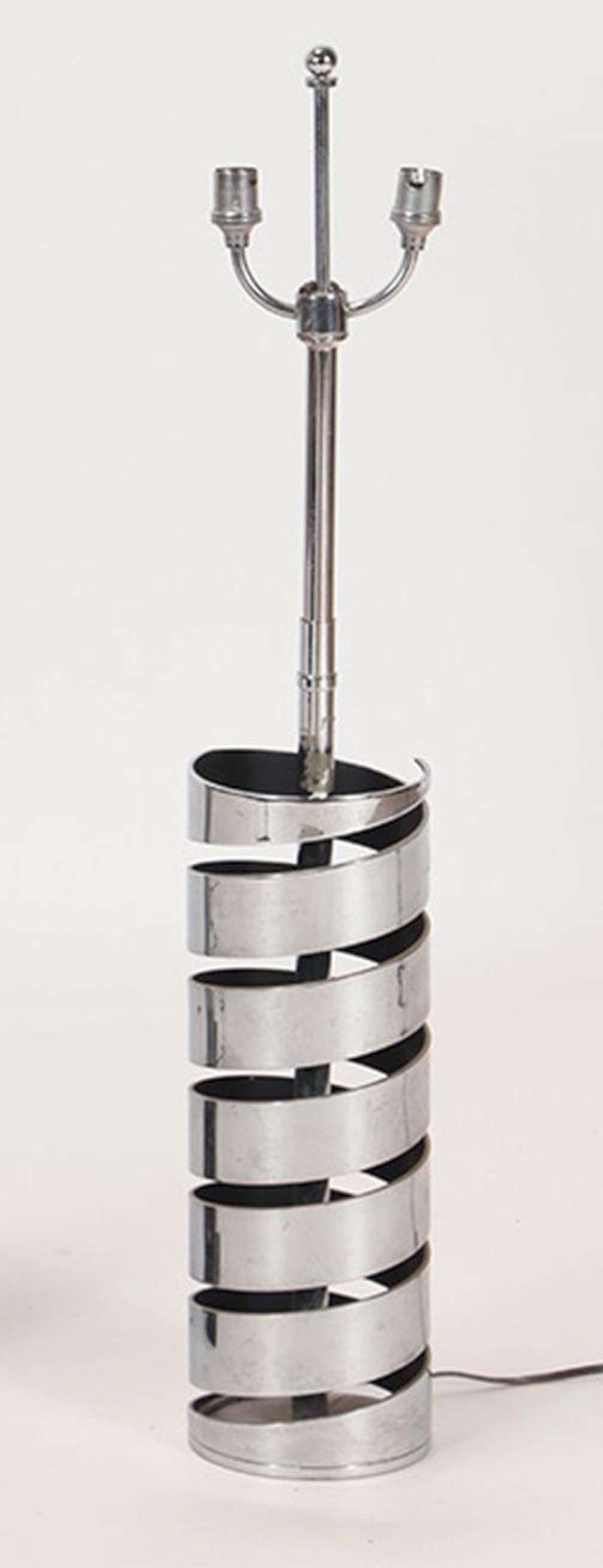 vintage MCM chrome table lamp (1 of 4)